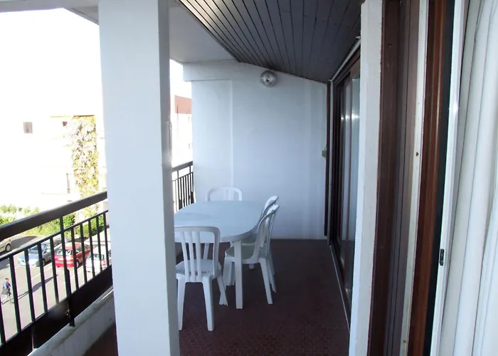 Dans Residence, Et Centre A Pied *